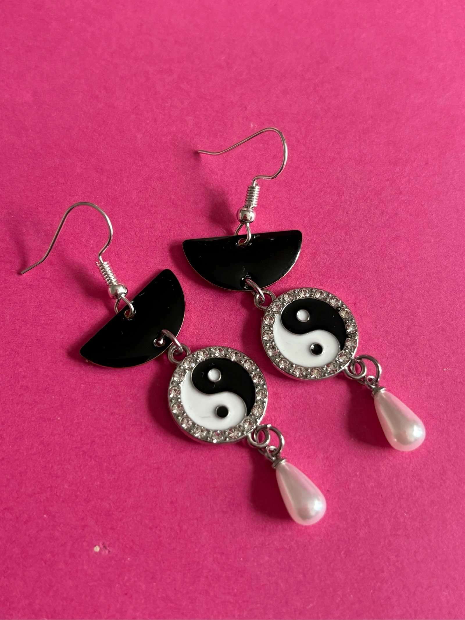 Brincos "Equilíbrio Perfeito" – Yin Yang & Miçangas – photo 3